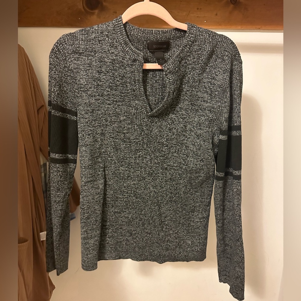 Women’s Small Grey Express Sweater